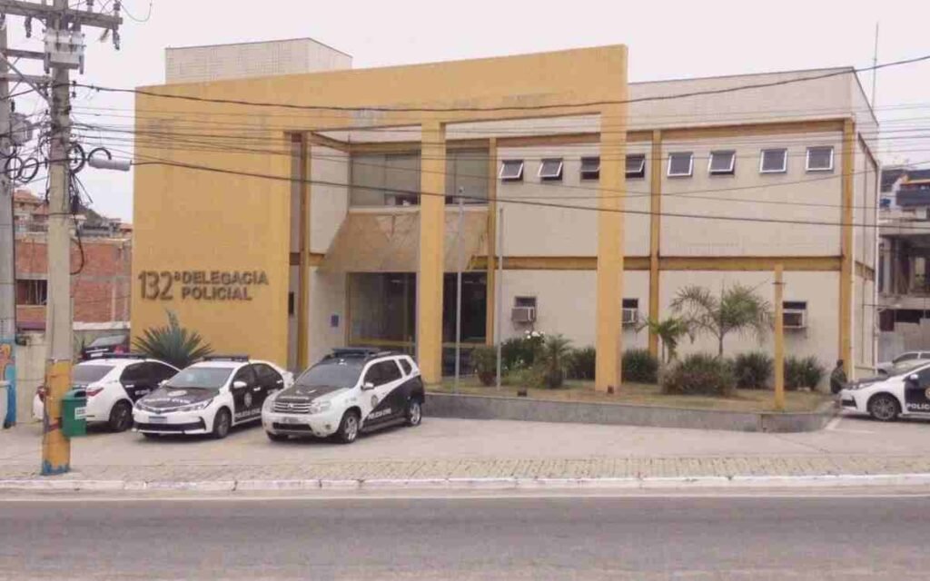 Homem roubou R$ 500 reais de turista em praia de Arraial é preso pela Polícia Militar
