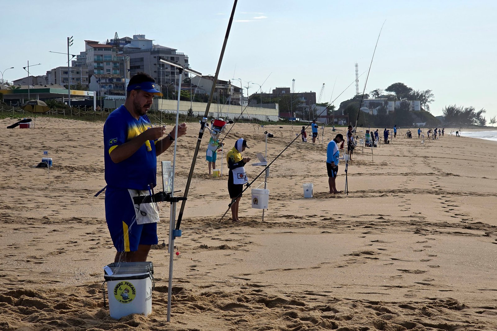 Macaé recebe atletas de todo o estado em etapa do Campeonato de Pesca de Praia