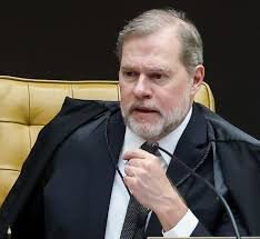 Pressão aumenta no STF e Dias Toffoli deixa relatoria de caso envolvendo Banco Master